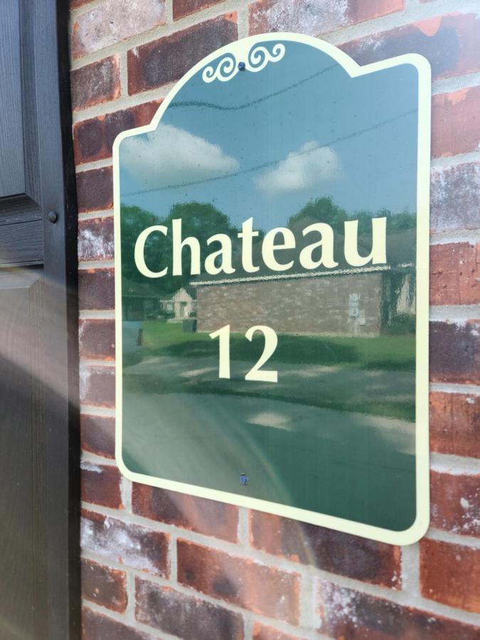 Chateau 12 Hammond Exterior photo